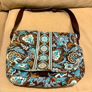 Retired Vera Bradley messenger bag
